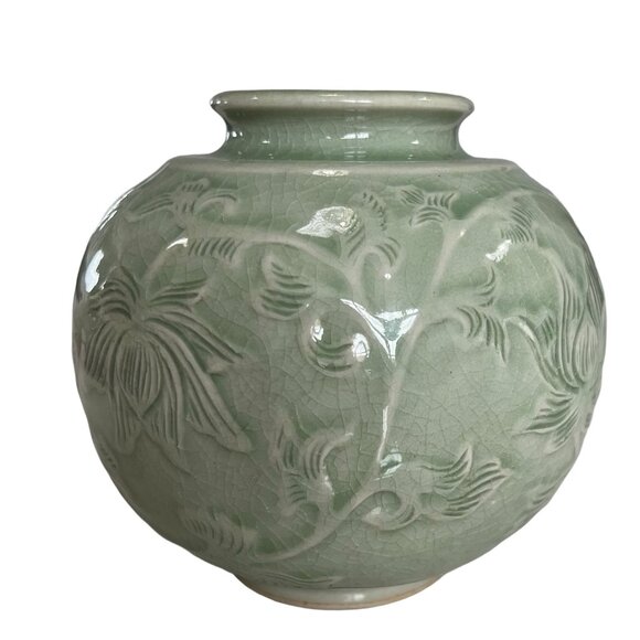 Antique Signed & # Chinese Celadon Porcelain Vase Lotus and Leaf Motif Design 5" - Picture 3 of 12